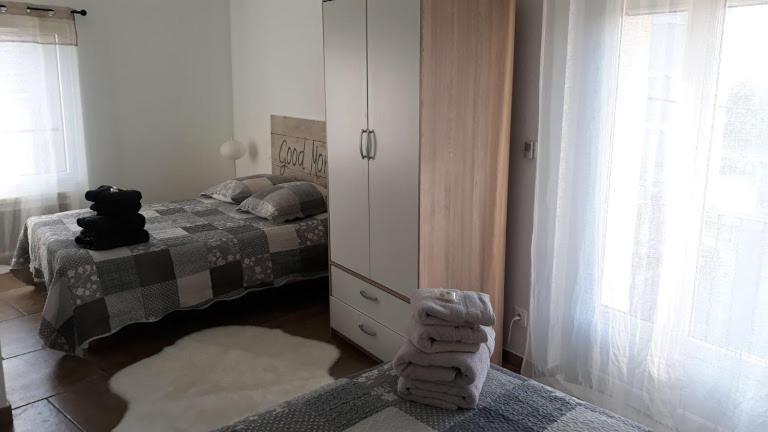 Appartement La Pomme D'Or LʼIsle-sur-la-Sorgue Екстериор снимка